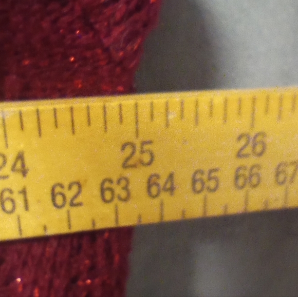 Vintage Red Sweater with Heart and Rose Pattern Size 22 P2P 25 Length 29.5 - Picture 6 of 7